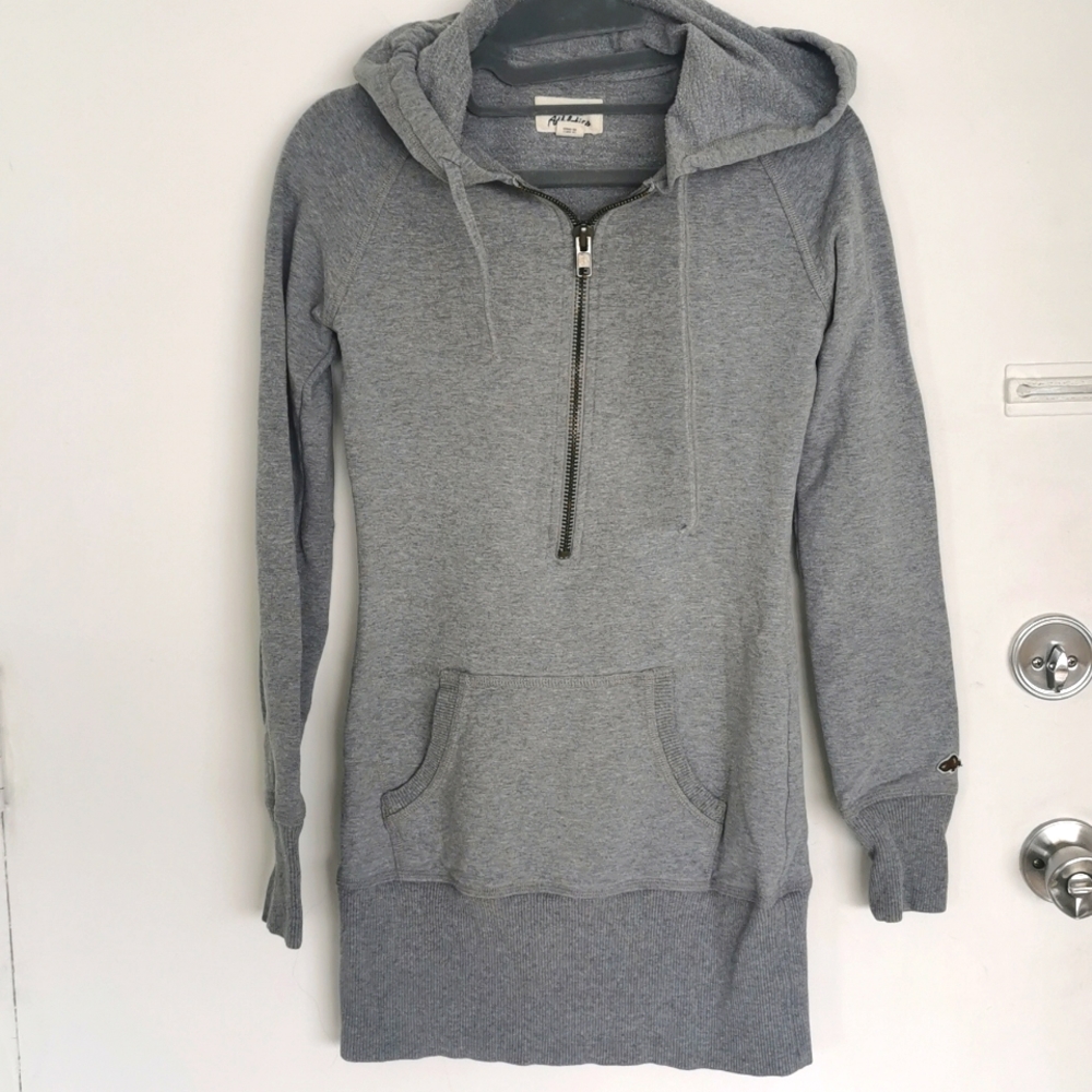 ROOTS SWEATER